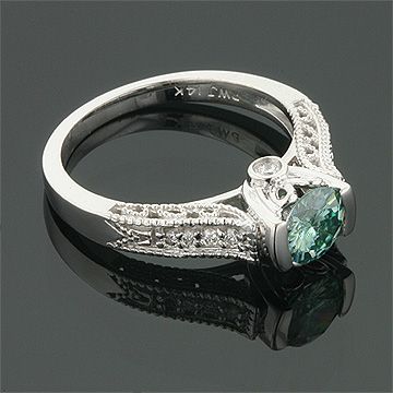 91 CT 14KW GREEN MOISSANITE & DIAMOND TULIP PAVE RING  