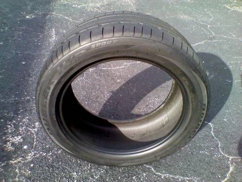 Nice Bridgestone Dueler H/P Sport 275/40/20 Tire  