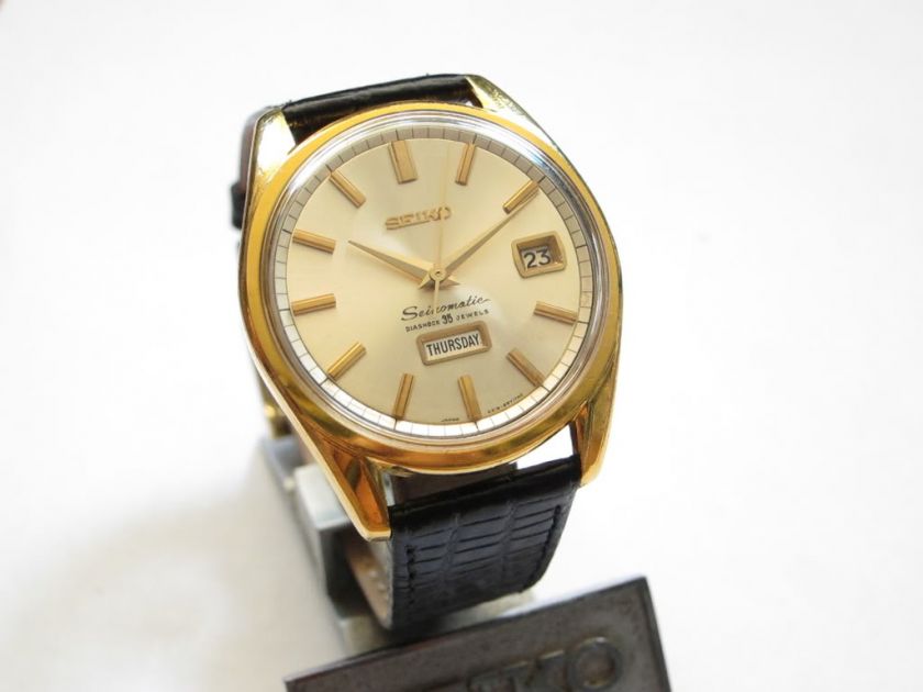 VINTAGE AUTO SEIKO 35j SEIKOMATIC 6218 8971 OCT 65  