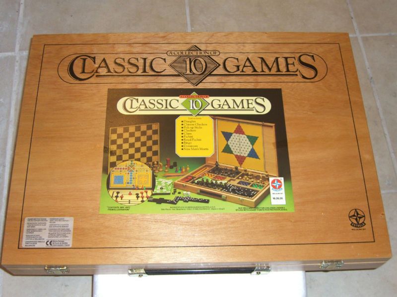 80S Vintage WOODEN CASE 10 CLASSIC BOARD GAMES MINT QUALITY ESTRELA 