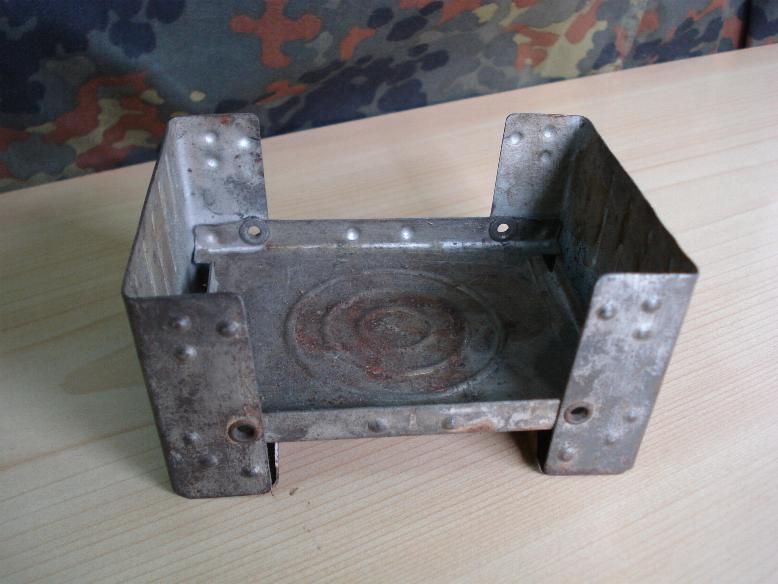 WWII ORIGINAL GERMAN WEHRMACHT FIELD STOVE – ESBIT TYPE  