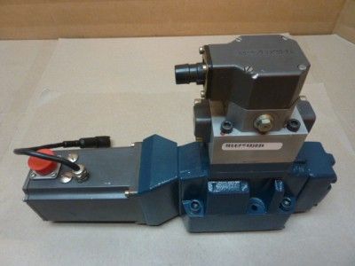 Mannesmann Rexroth Servo Valve 4WRDE16V200 41/L #31790  