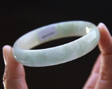   Jadeite color also may look different depends on the actual lighting