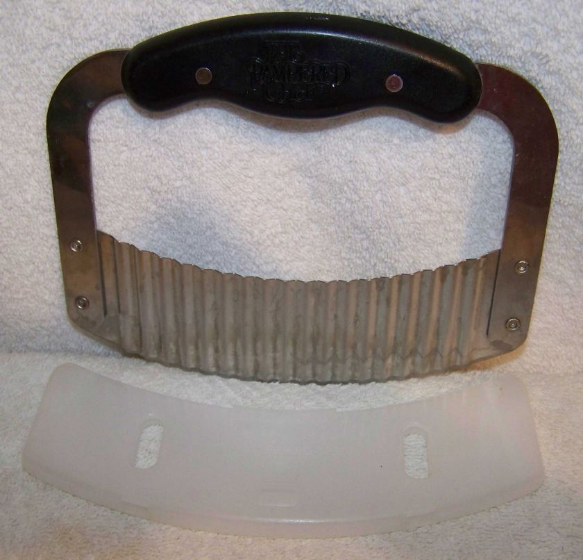 Pampered Chef Crinkle Cutter/Slicer/Chopper W/Cover  