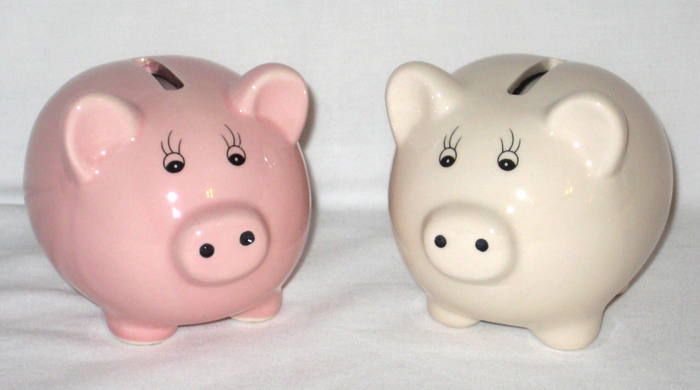 CLASSIC PIGGY COIN BANK BABY SHOWER KIDS SAVINGS NEW  