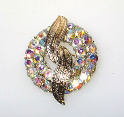 VINTAGE CORO AURORA BOREALIS RHINESTONE AB LEAF BROOCH  