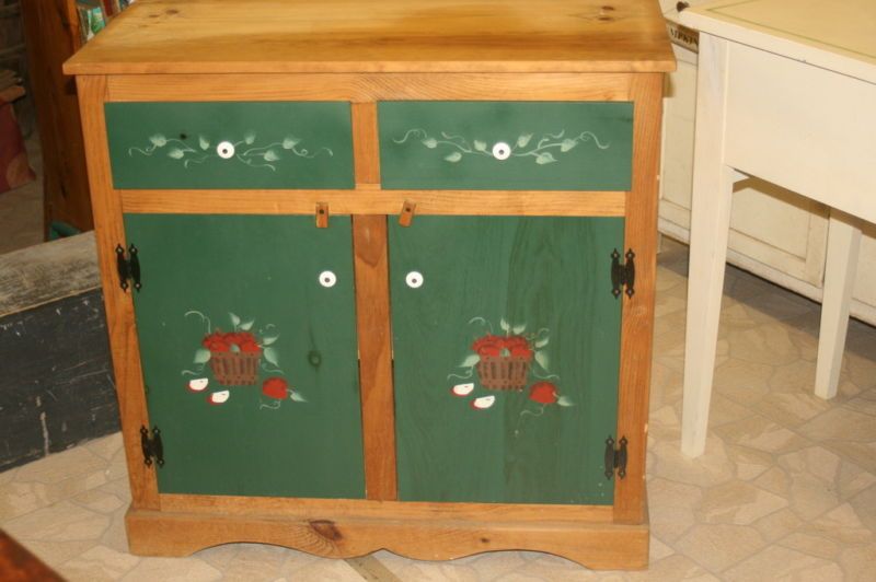 Country Pine Kitchen Base Cabinet with Apple Decoration  