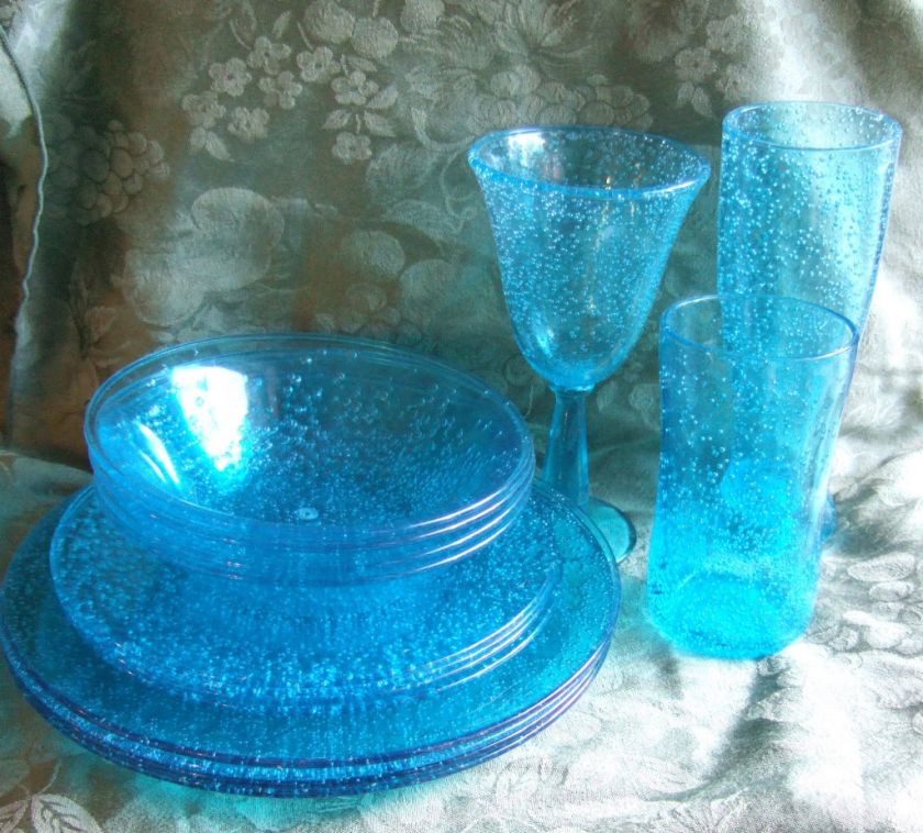 PIER ONE 15 pc BLUE ACRYLIC BUBBLES DINNERWARE SET 90s  