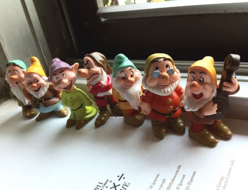 You are bidding on NEW DISNEY Seven Dwarfs Figures Set Cake Topper