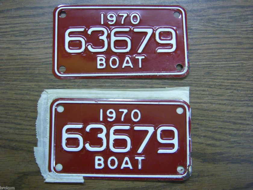 PAIR VINTAGE MICHIGAN USA 1970 BOAT LICENSE PLATE MINT ORIGINAL 