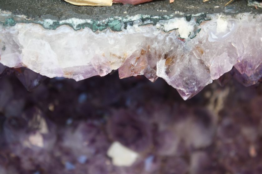 UNIQUE AMETHYST GEODE/W CALCITE AND GREEN PHANTOM KEIKI HEALING AMG 