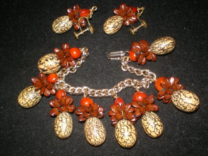 VTG Bead Beaded Brown ACORN FALL LIKE Earrings Bracelet  