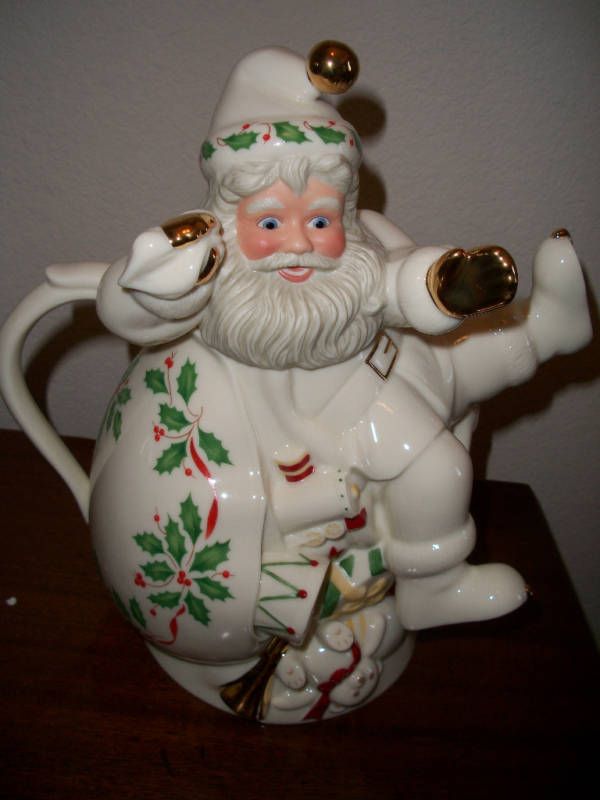 1999 MILLENNIUM LENOX SANTA SKATES TEAPOT BRAND NEW IB  