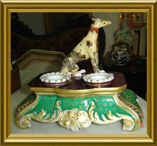    LARGE FRENCH OLD PARIS PORCELAIN INKWELL WITH DOG RARE  