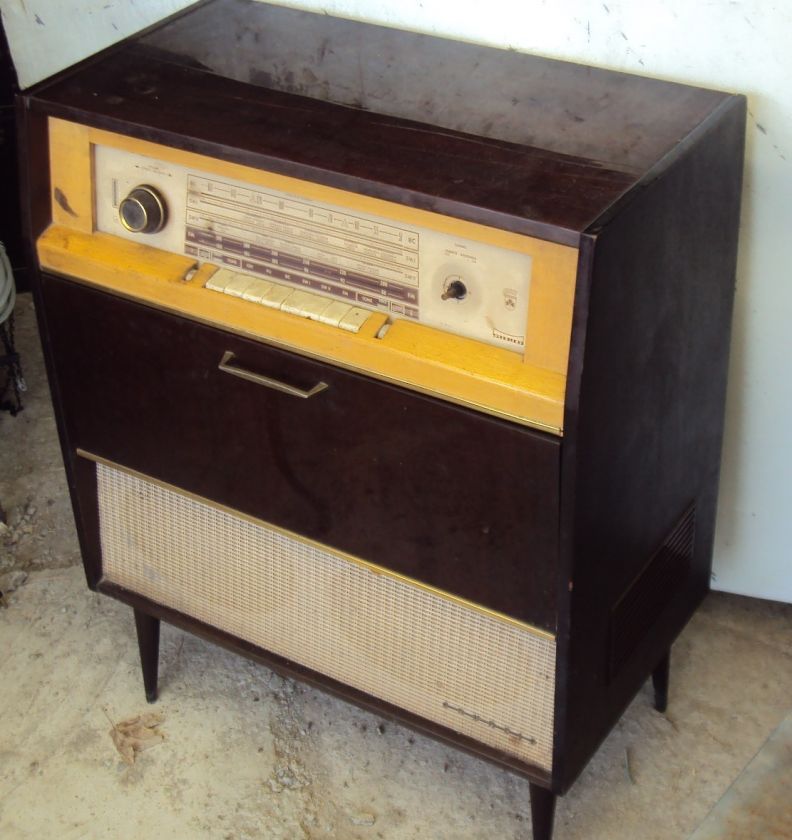 VINTAGE GRUNDIG GERMAN TELEFUNKEN STEREO CONSOLE  