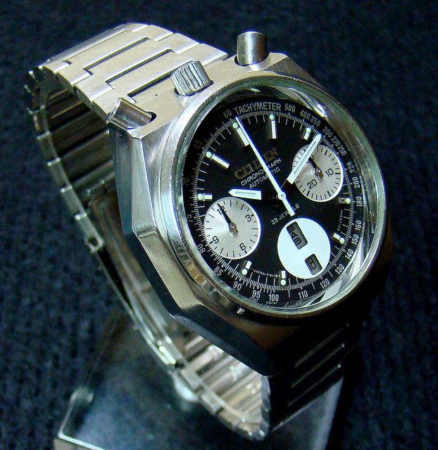 RARE VINTAGE CITIZEN 8110 BULLHEAD BLACK DIAL CHRONOGRAPH DATE & DAY 