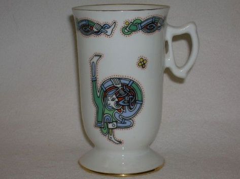 ROYAL TARA IRELAND BOOK OF KELLS MUG  