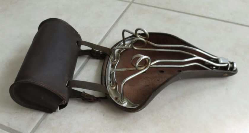   Brooks B 72 bicycle saddle/seat with leather tool bag   vintage/old