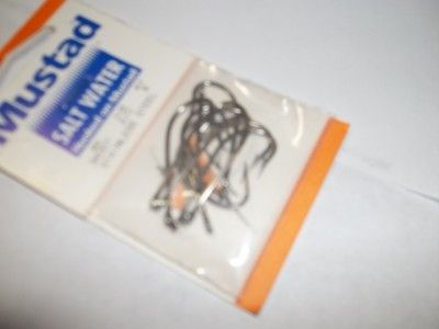 MUSTAD 2/0 SALTWATER STAINLESS STEEL HOOKS 8 PACK  