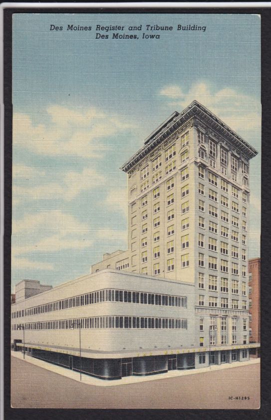 Des Moines Register and Tribune Building Linen Postcard  