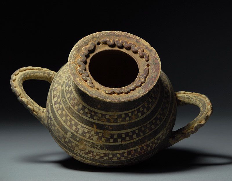   Graeco Italic, terracotta Olla, dating to approximately 550 B.C