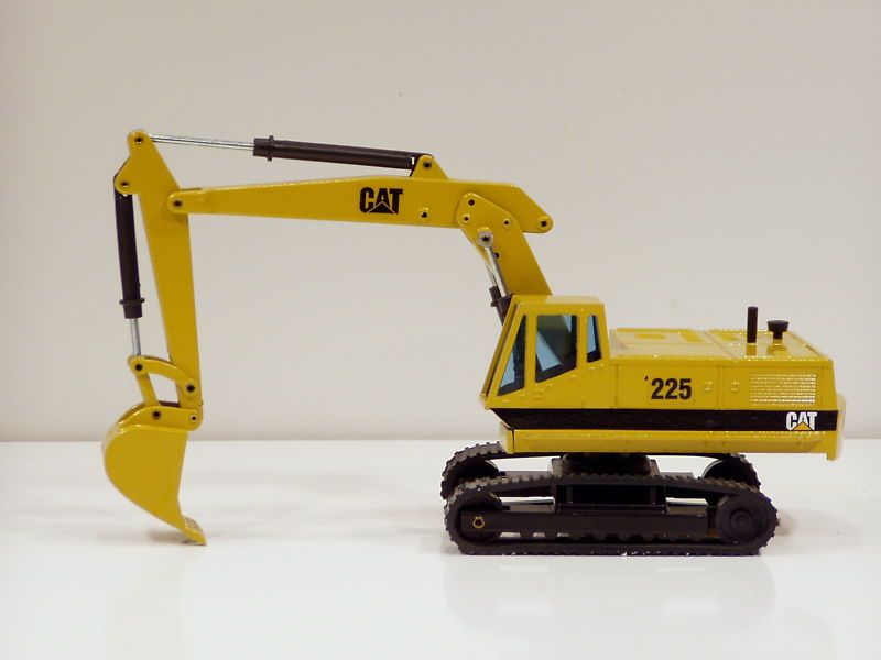 Caterpillar 225 Excavator   n/c   1/50   Joal   MIB  