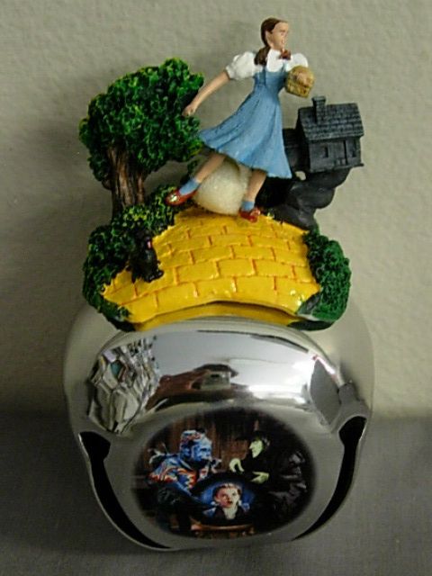 ASHTON DRAKE WIZARD OF OZ DOROTHY CHRISTMAS ORNAMENT  